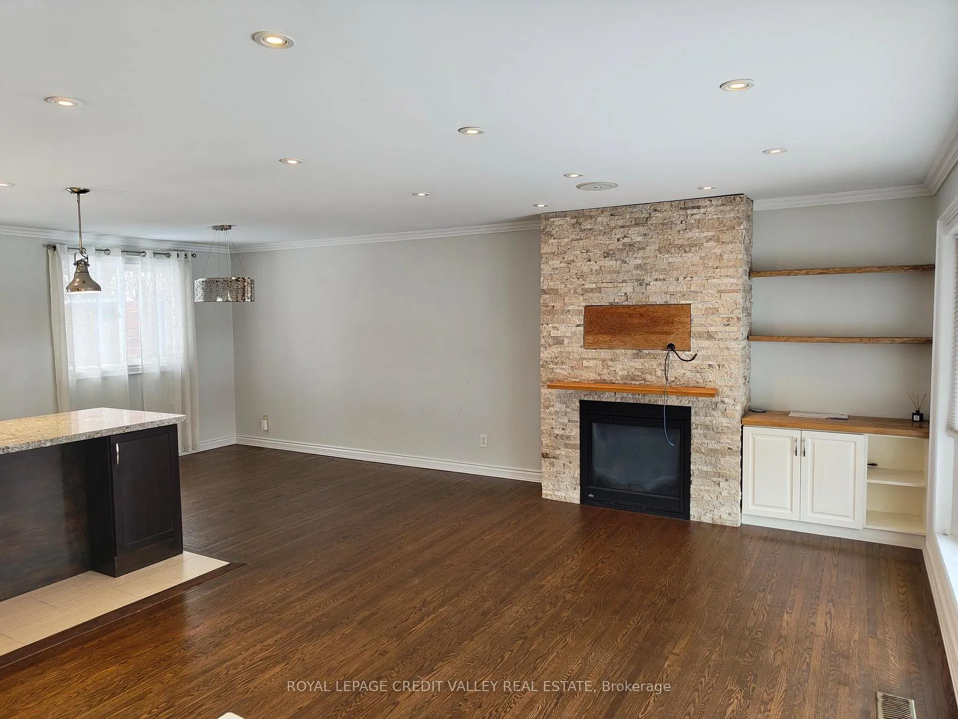 Photo 11 of 18 Parkend Avenue, Brampton, Brampton South — HOMEH