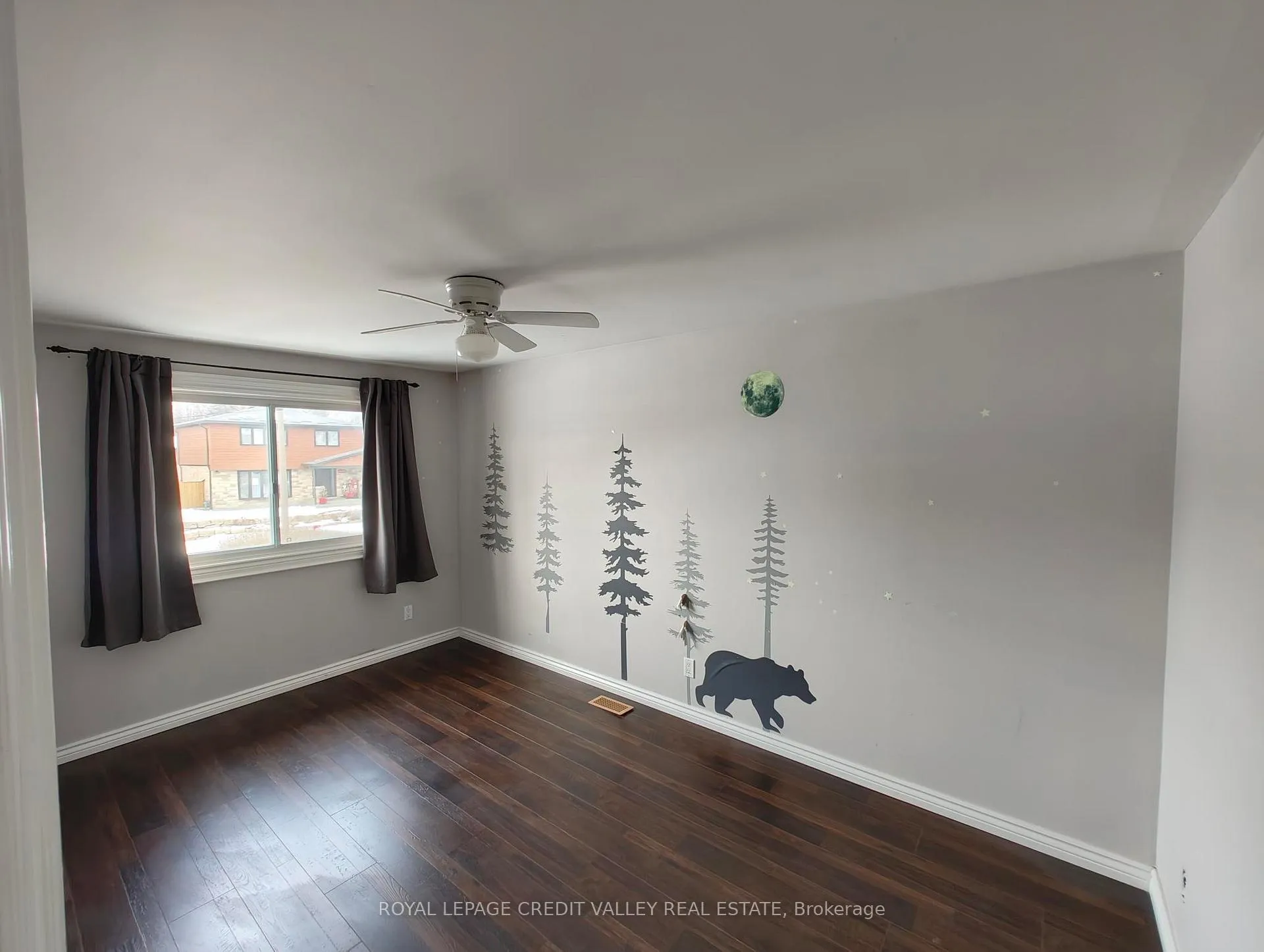 Photo 16 of 18 Parkend Avenue, Brampton, Brampton South — HOMEH
