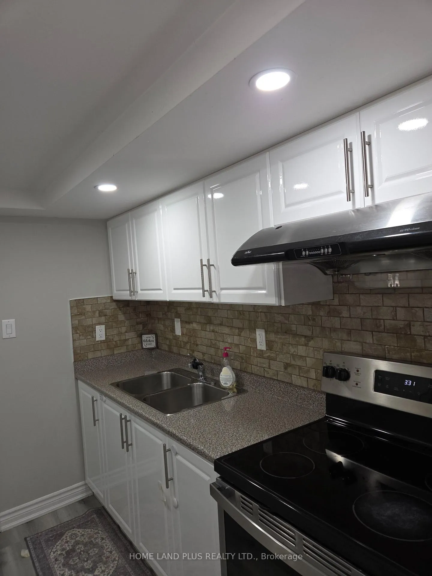 Photo 1 of Unit 2, 23 Lanark Circle, Brampton, Credit Valley — HOMEH