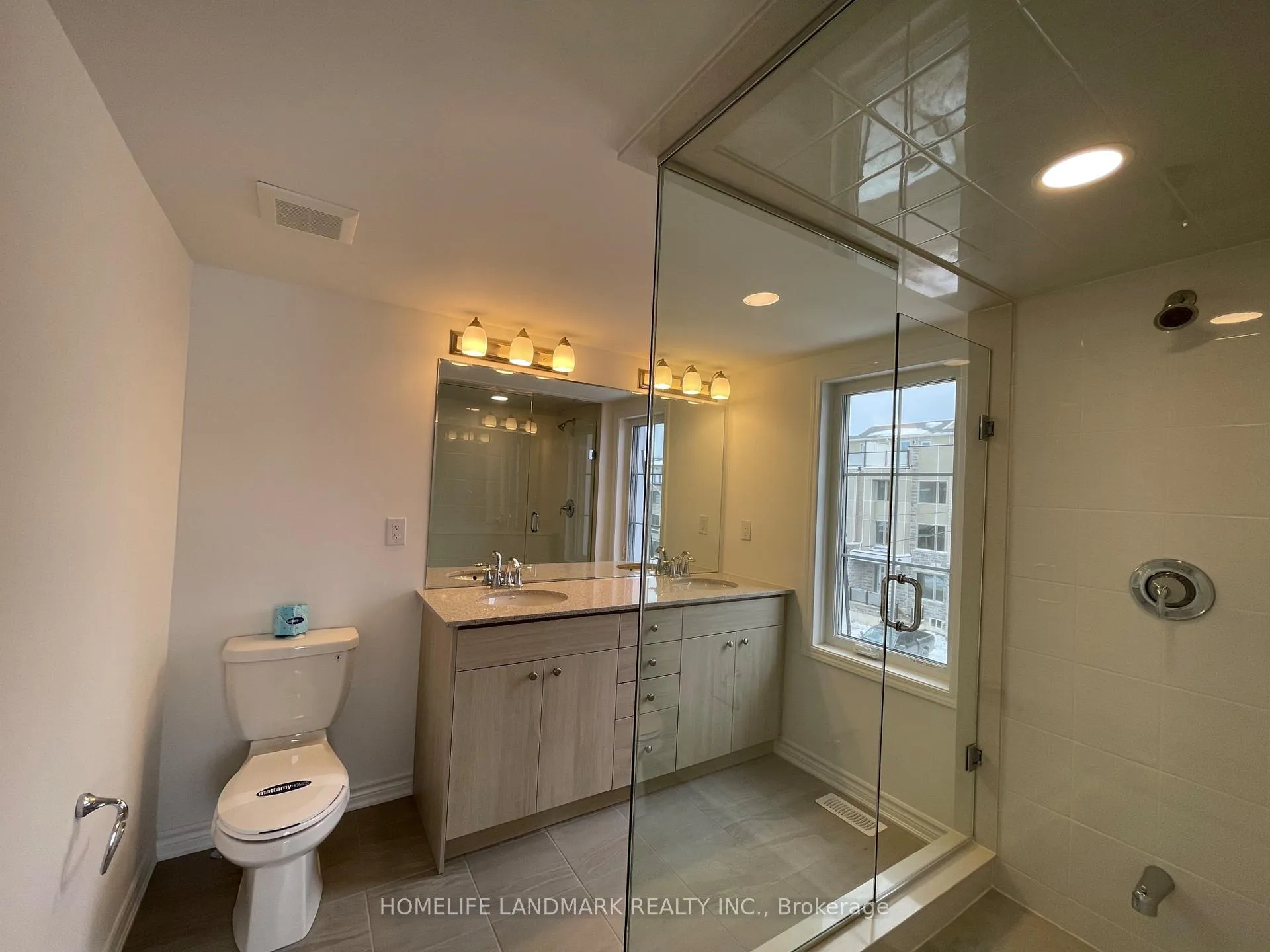 Photo 9 of 76 Greenridge Crescent, Markham, Rural Markham — HOMEH