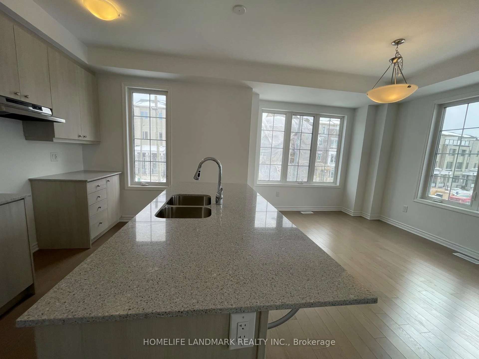 Photo 13 of 76 Greenridge Crescent, Markham, Rural Markham — HOMEH