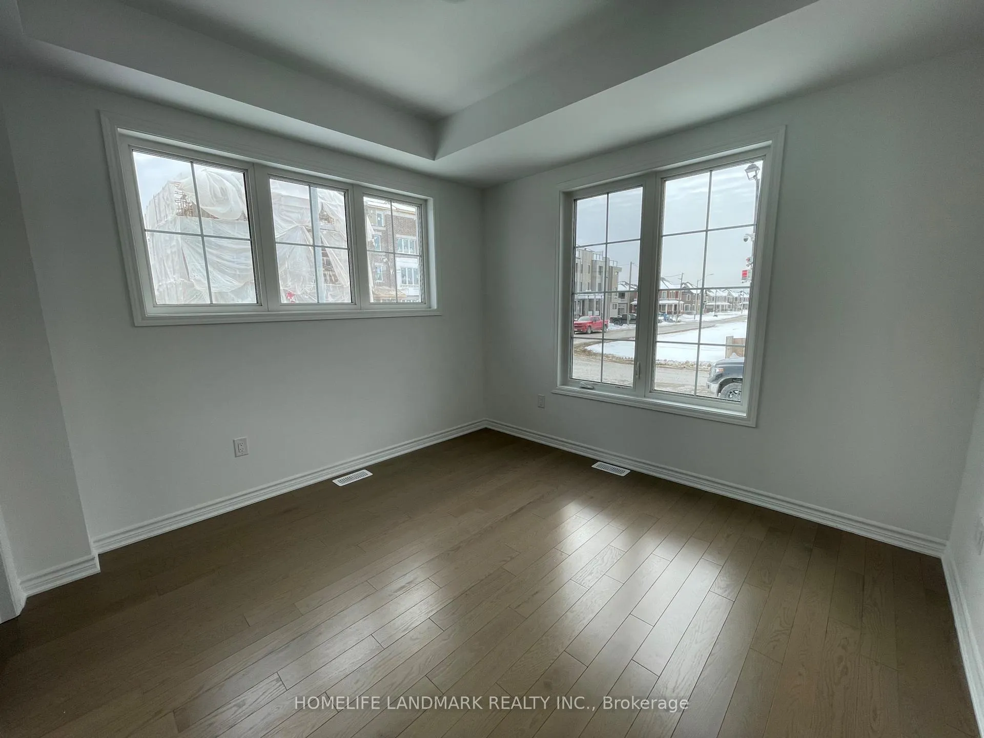 Photo 18 of 76 Greenridge Crescent, Markham, Rural Markham — HOMEH