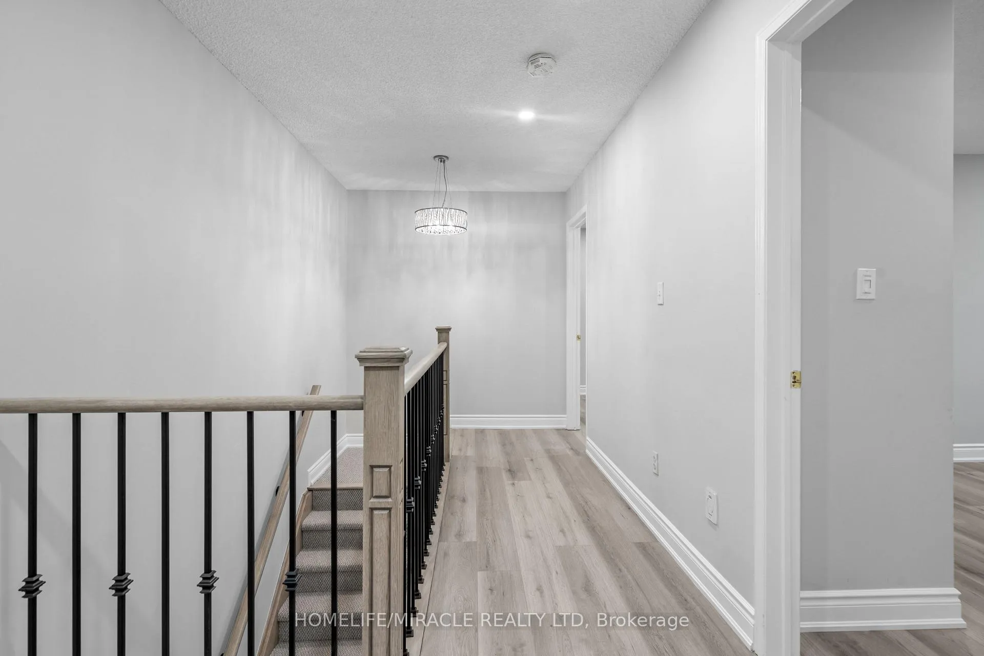 Photo 13 of 112 Brisdale Drive, Brampton, Fletcher's Meadow — HOMEH