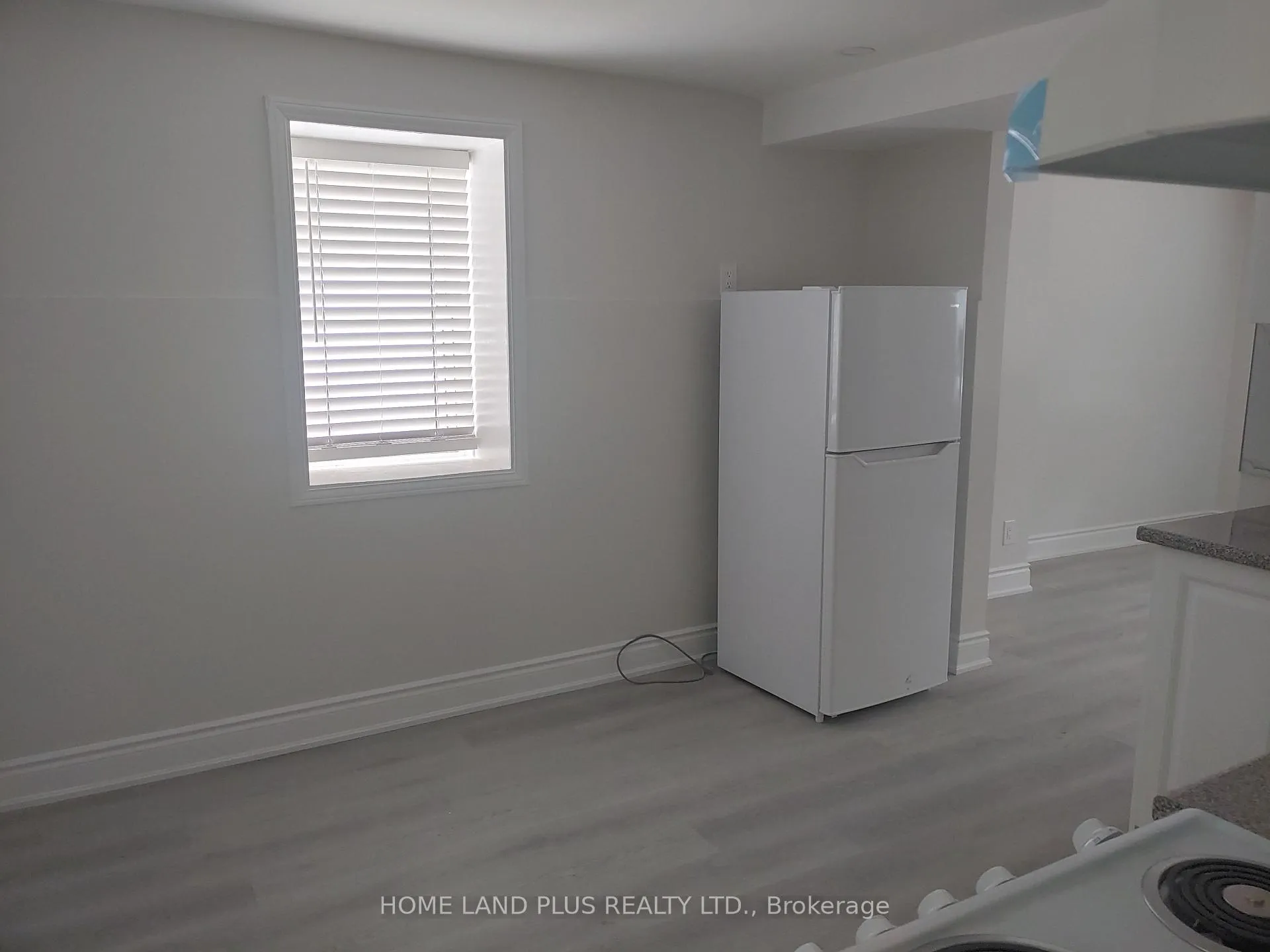 Photo 5 of Unit 4, 40 Penetang Street, Barrie, Codrington — HOMEH