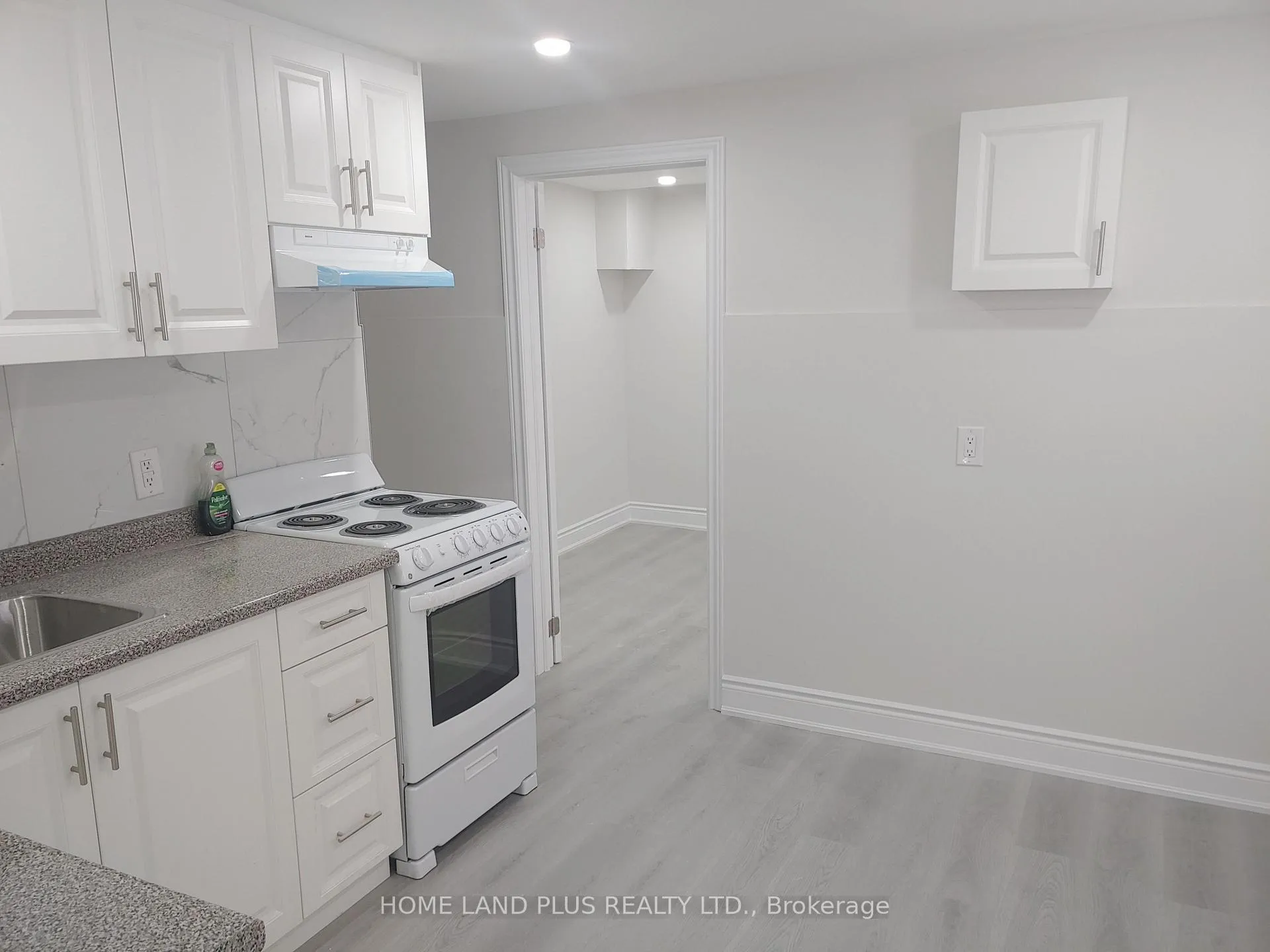 Photo 7 of Unit 4, 40 Penetang Street, Barrie, Codrington — HOMEH