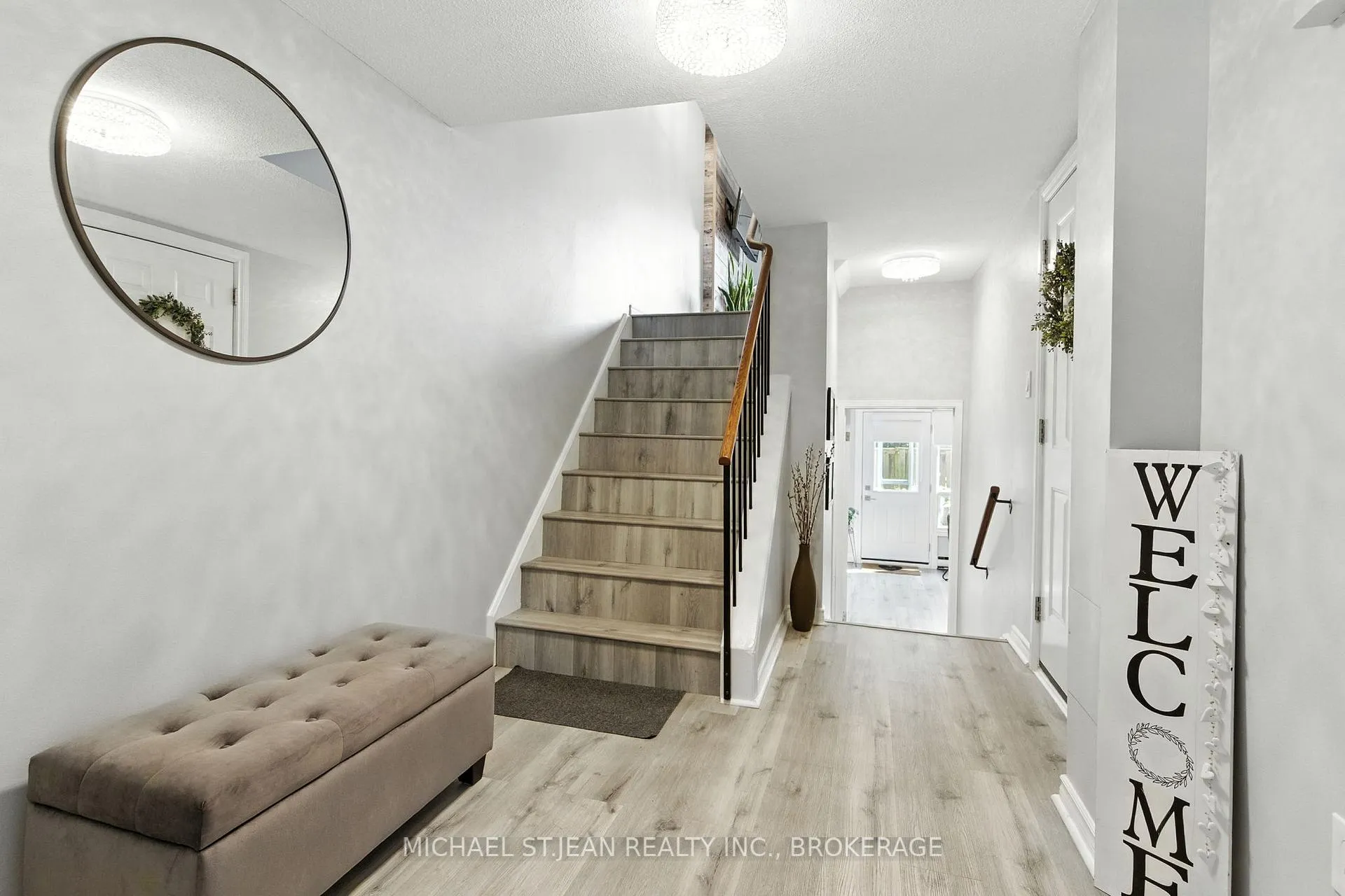 Photo 6 of 7 Trudy Court, Hamilton, Dundas — HOMEH