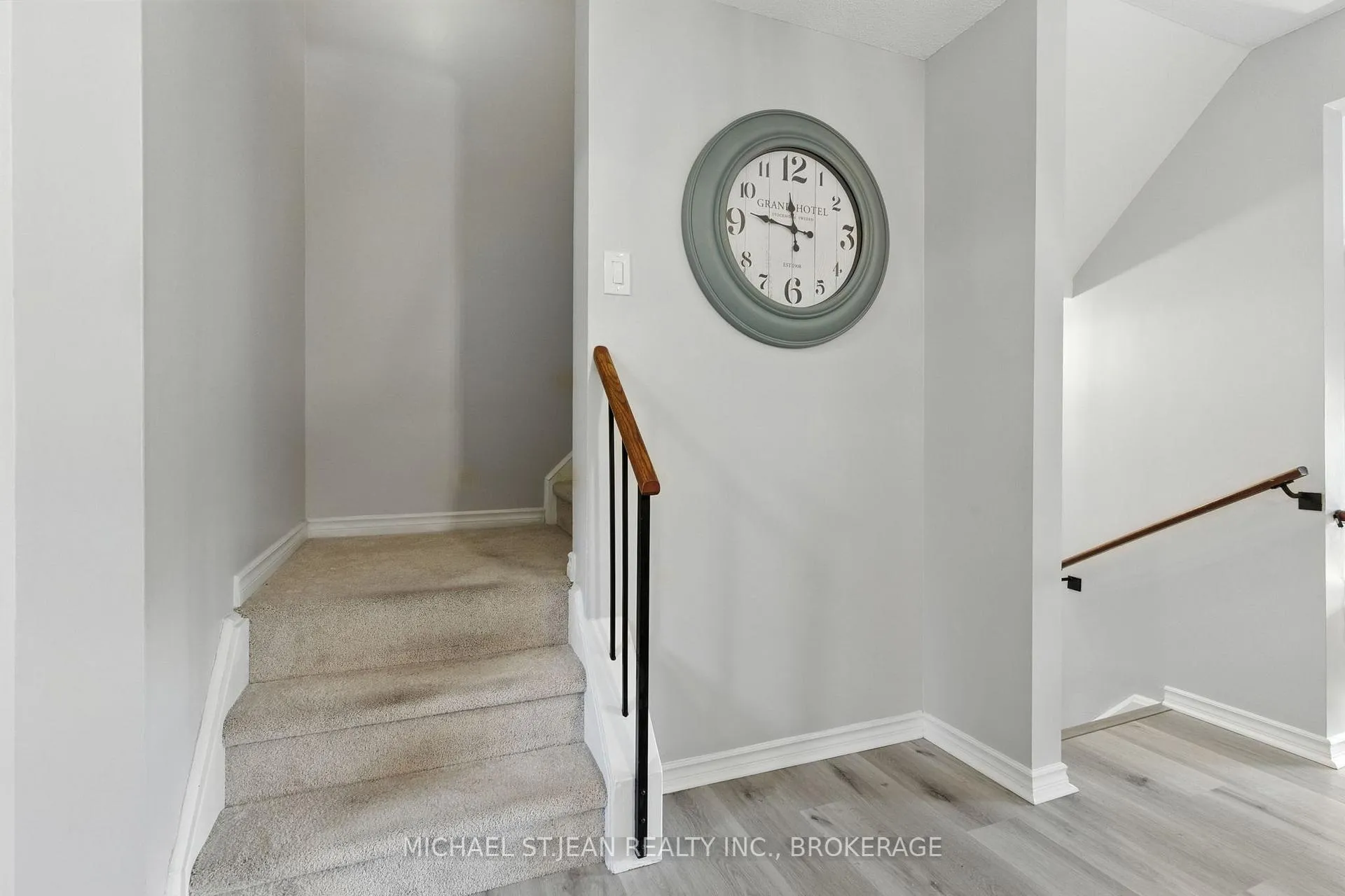 Photo 23 of 7 Trudy Court, Hamilton, Dundas — HOMEH