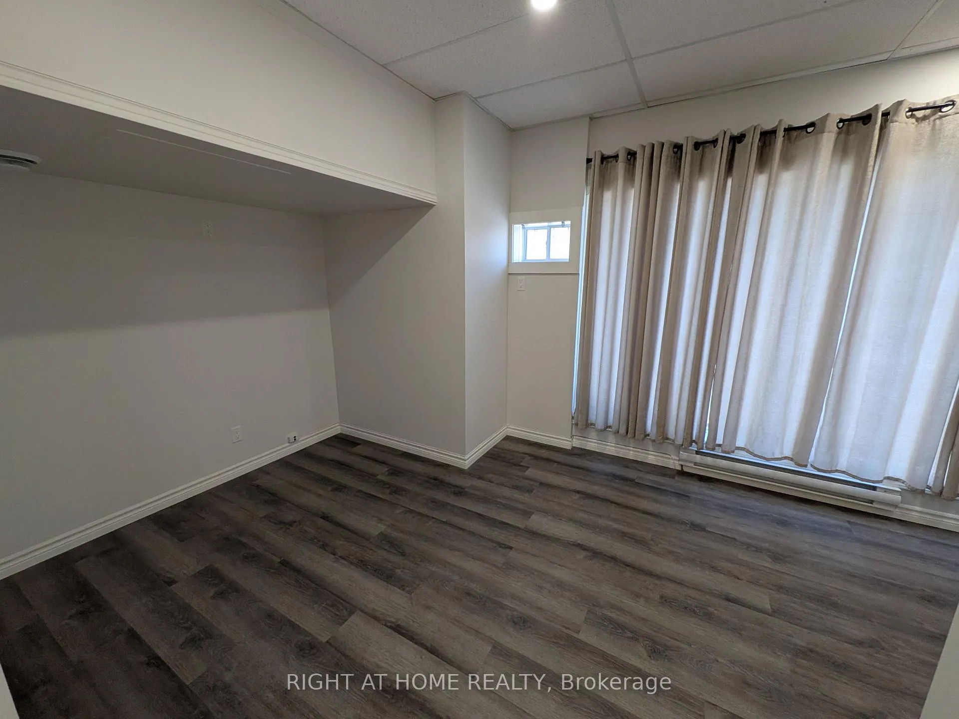 Photo 1 of Unit 5, 333 Simcoe Street S, Oshawa, Central — HOMEH