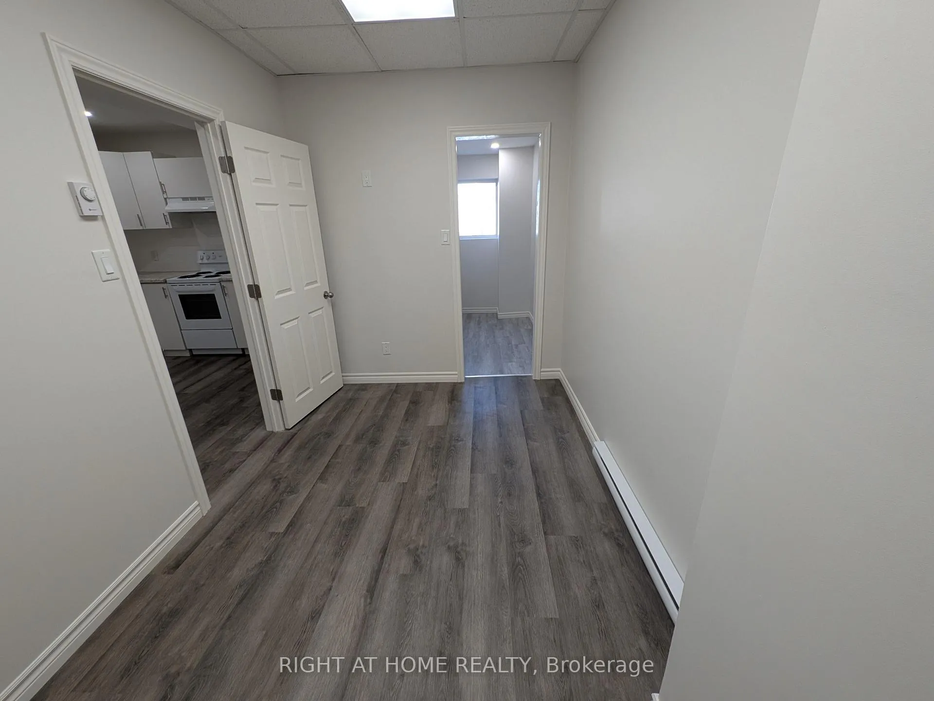 Photo 8 of Unit 5, 333 Simcoe Street S, Oshawa, Central — HOMEH