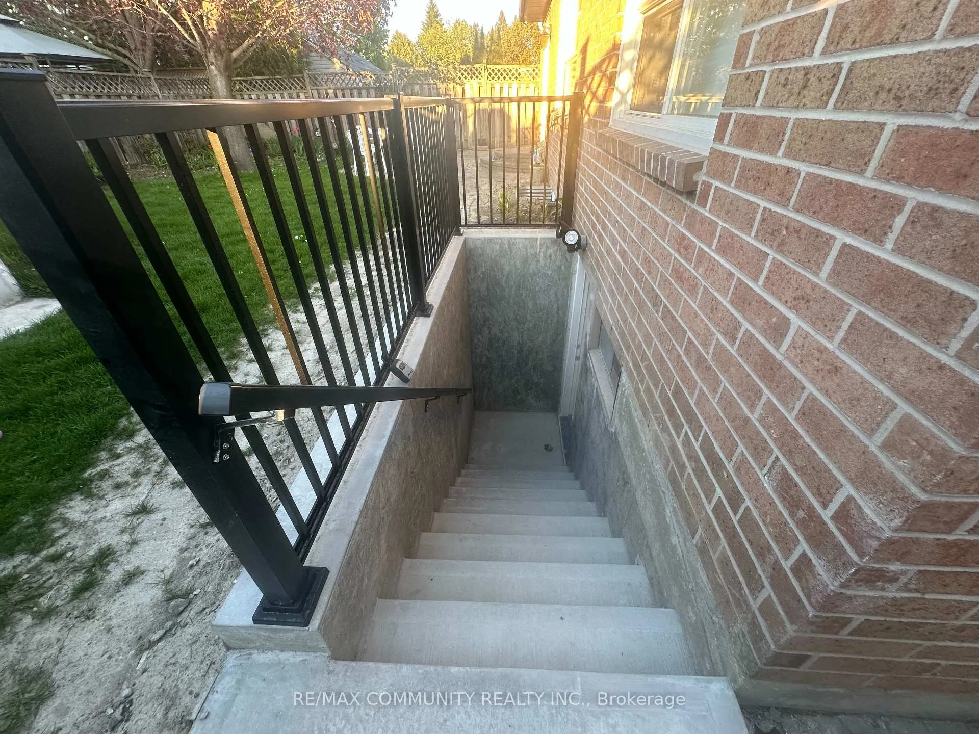 Photo 2 of Unit BASEMENT, 946 Glenanna Road, Pickering, Liverpool — HOMEH