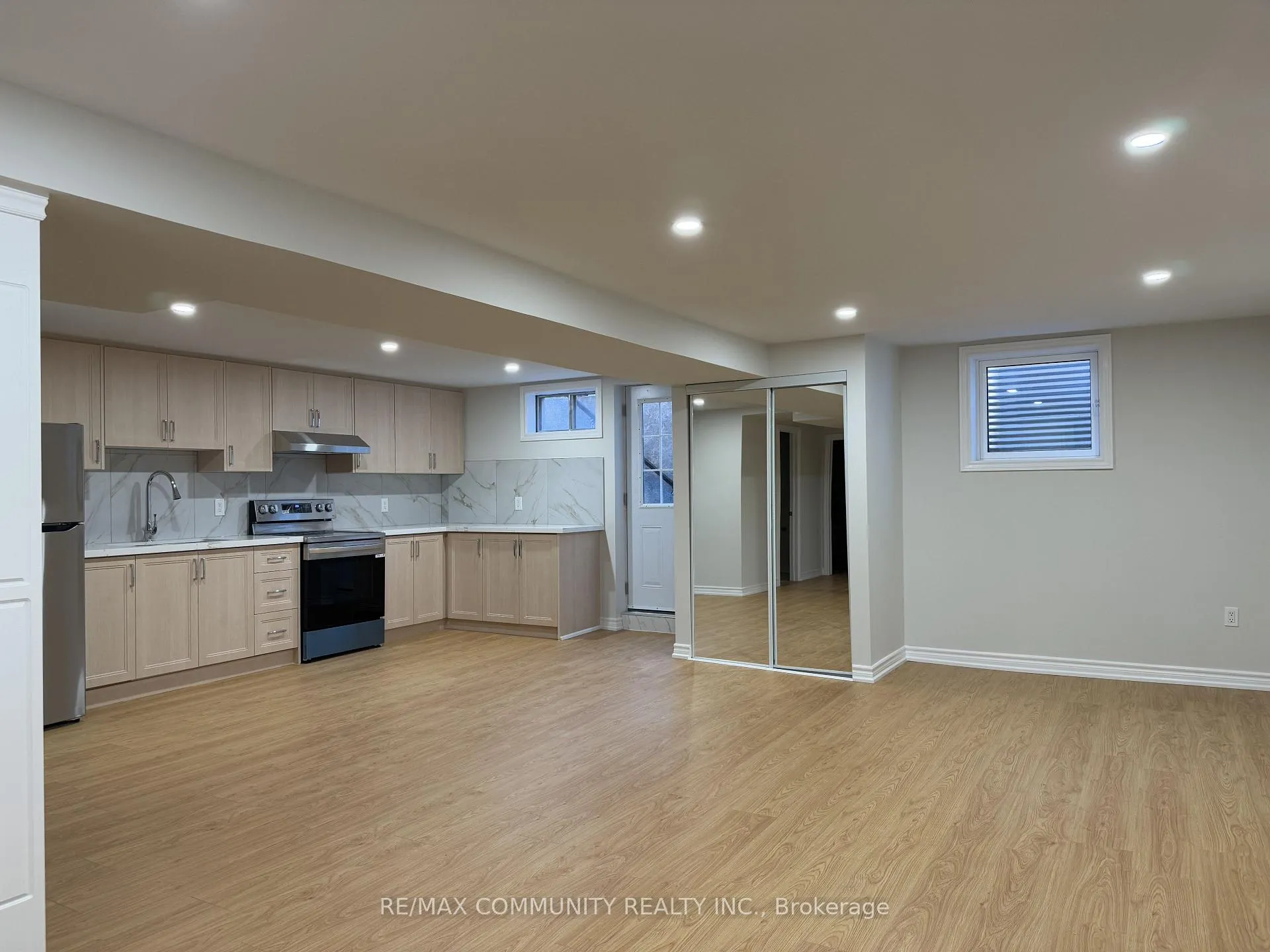 Photo 17 of Unit BASEMENT, 946 Glenanna Road, Pickering, Liverpool — HOMEH