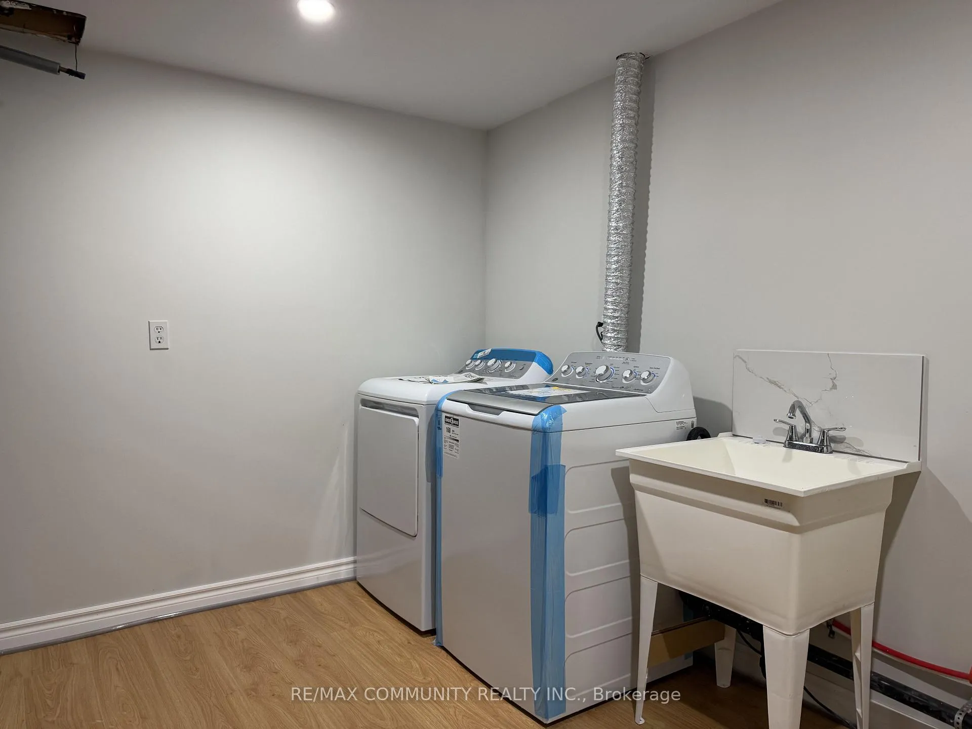 Photo 19 of Unit BASEMENT, 946 Glenanna Road, Pickering, Liverpool — HOMEH
