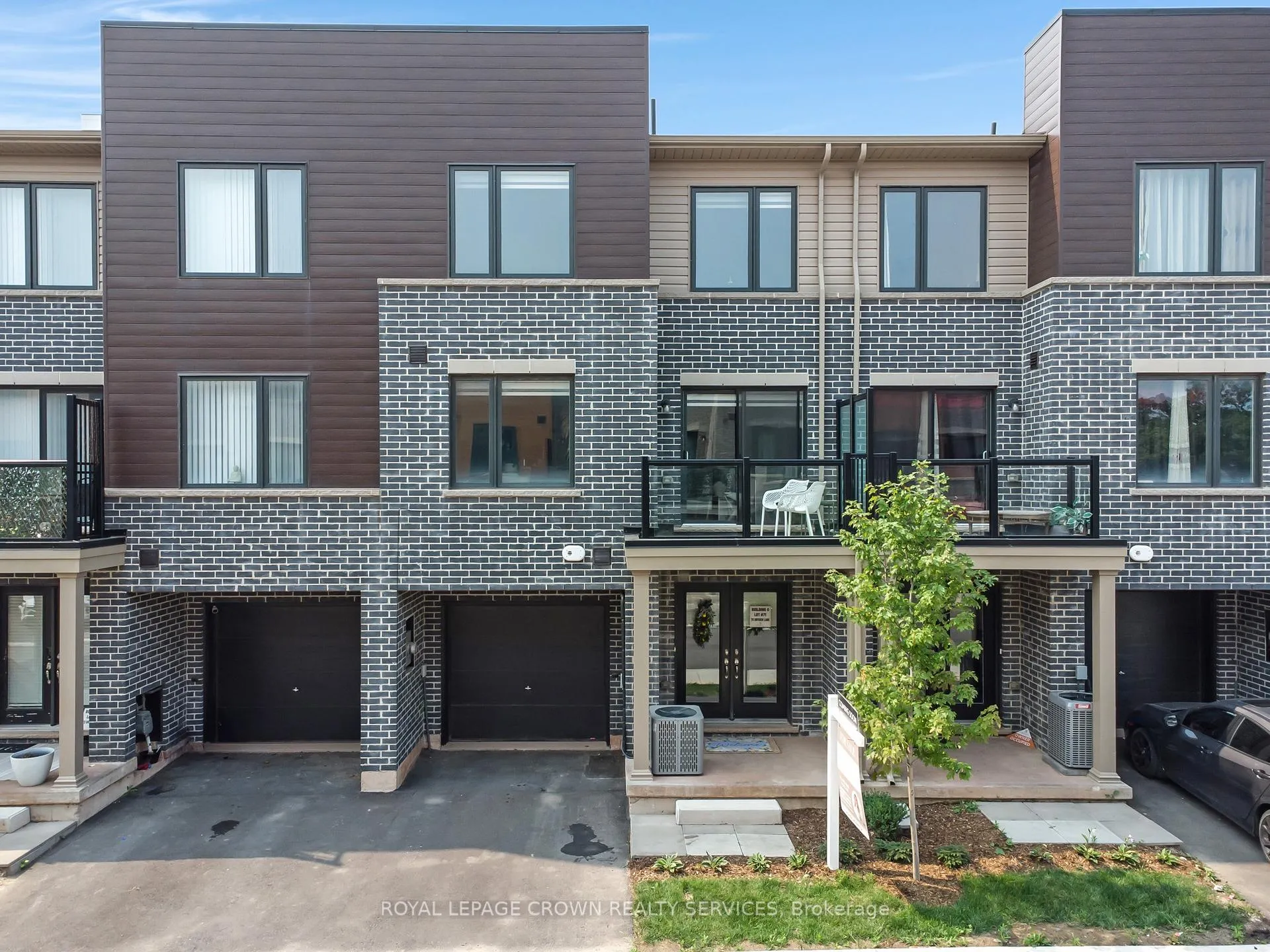 Photo 1 of 75 Dryden Lane, Hamilton, McQuesten — HOMEH