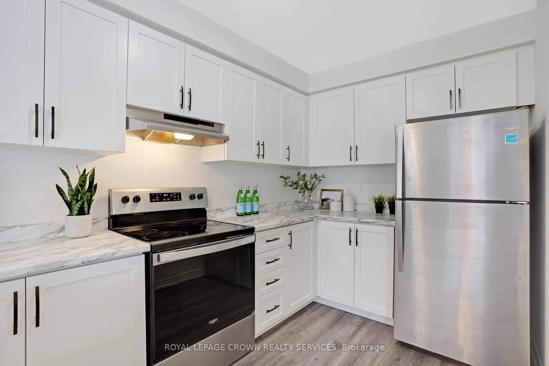 Photo 11 of 75 Dryden Lane, Hamilton, McQuesten — HOMEH