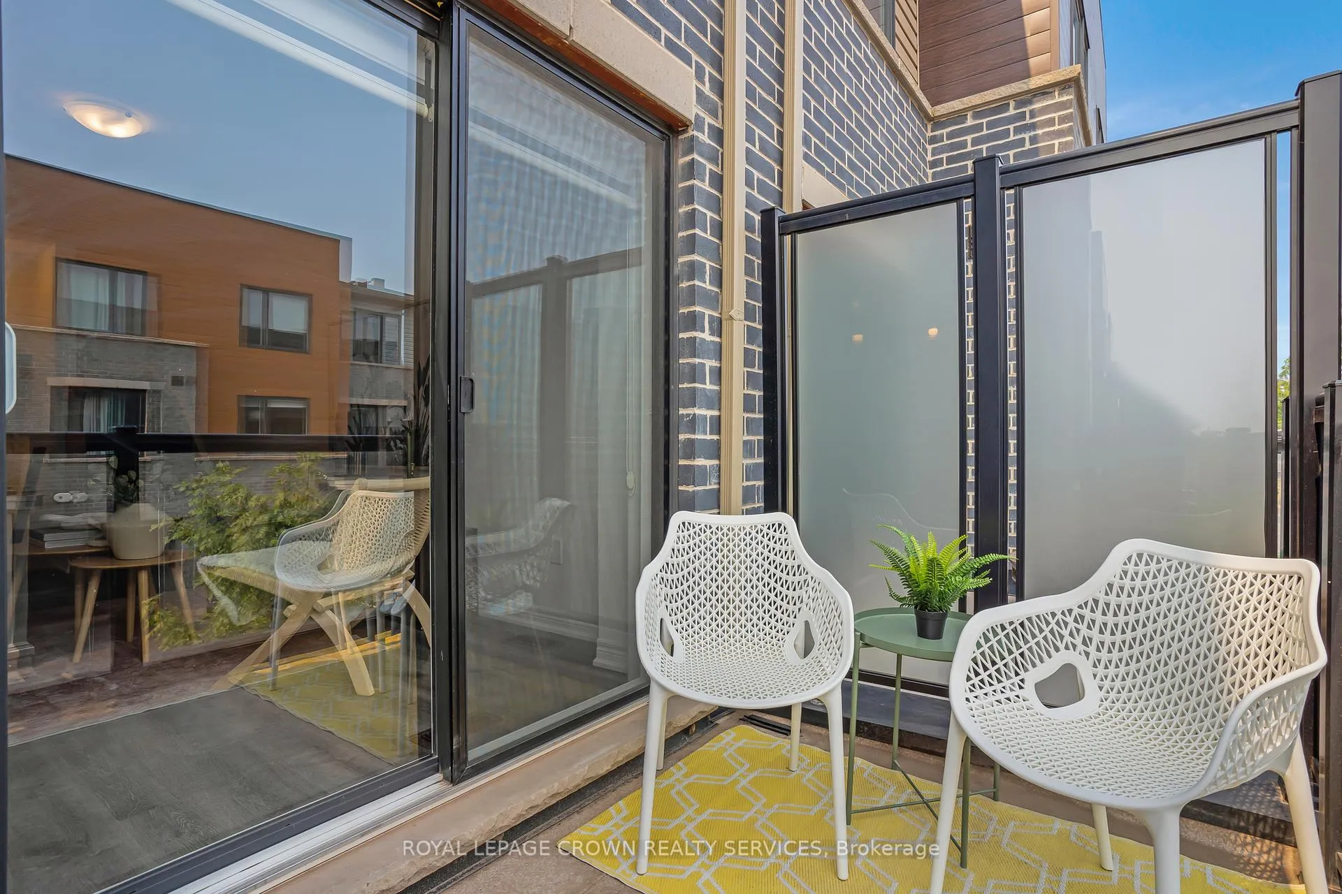 Photo 16 of 75 Dryden Lane, Hamilton, McQuesten — HOMEH