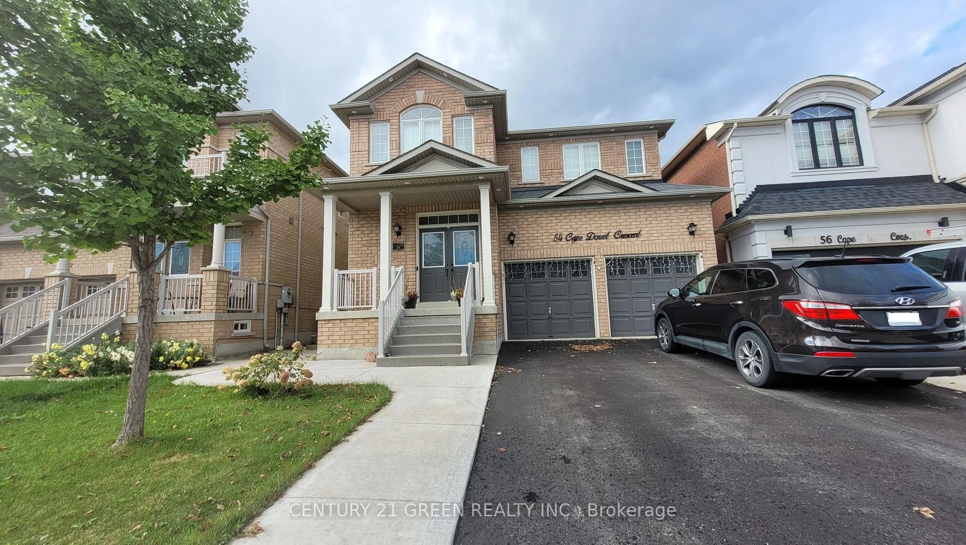 Photo 2 of 54 Cape Dorset Crescent, Brampton, Sandringham-Wellington — HOMEH