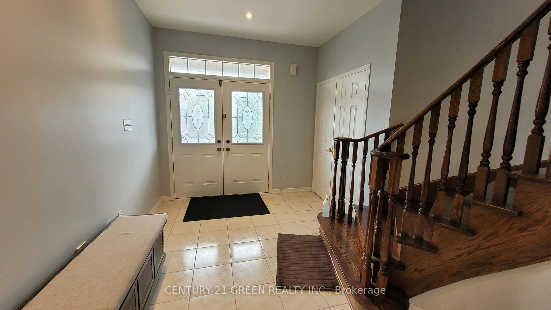 Photo 5 of 54 Cape Dorset Crescent, Brampton, Sandringham-Wellington — HOMEH