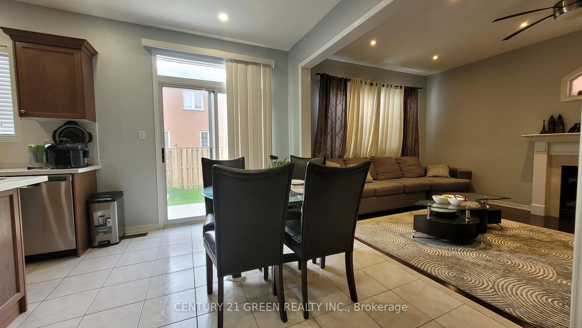 Photo 16 of 54 Cape Dorset Crescent, Brampton, Sandringham-Wellington — HOMEH