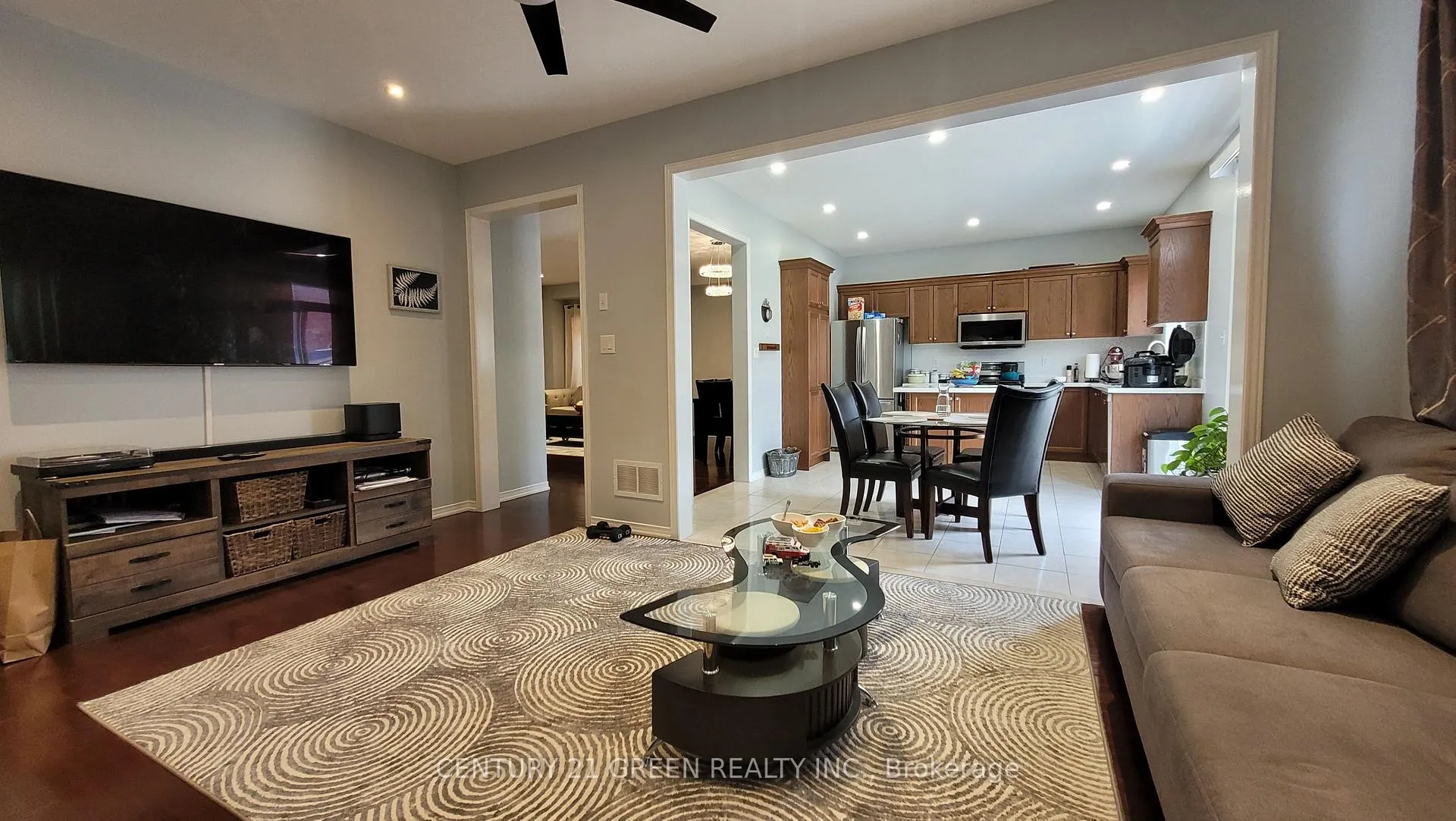 Photo 17 of 54 Cape Dorset Crescent, Brampton, Sandringham-Wellington — HOMEH