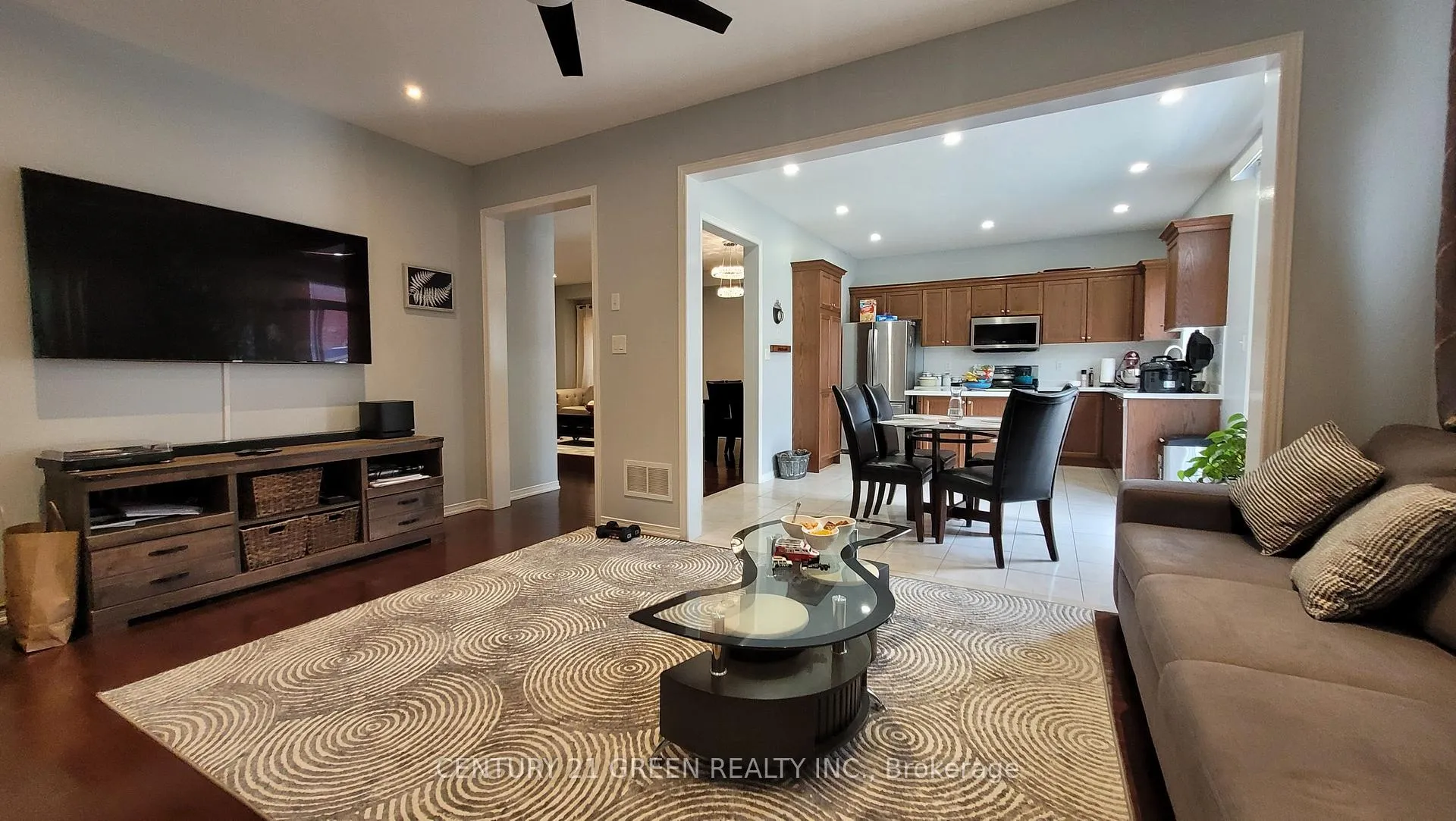 Photo 18 of 54 Cape Dorset Crescent, Brampton, Sandringham-Wellington — HOMEH