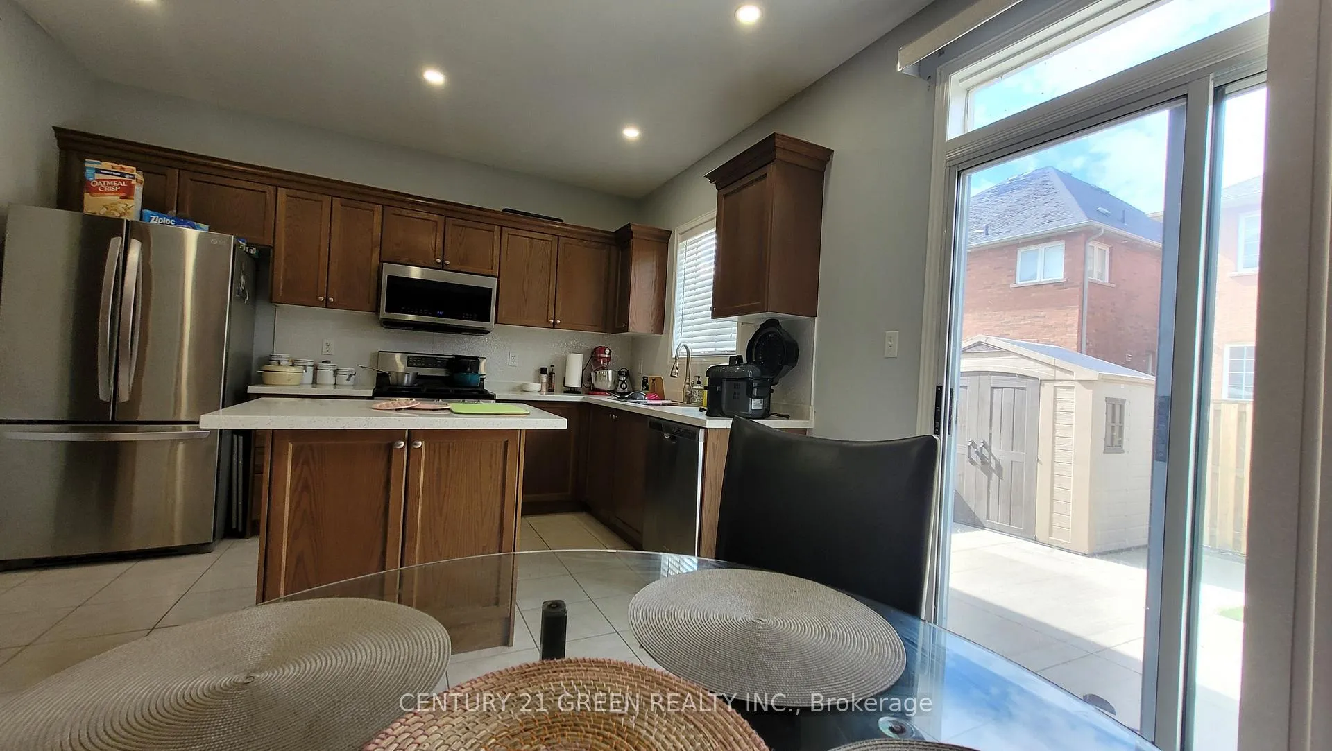 Photo 21 of 54 Cape Dorset Crescent, Brampton, Sandringham-Wellington — HOMEH