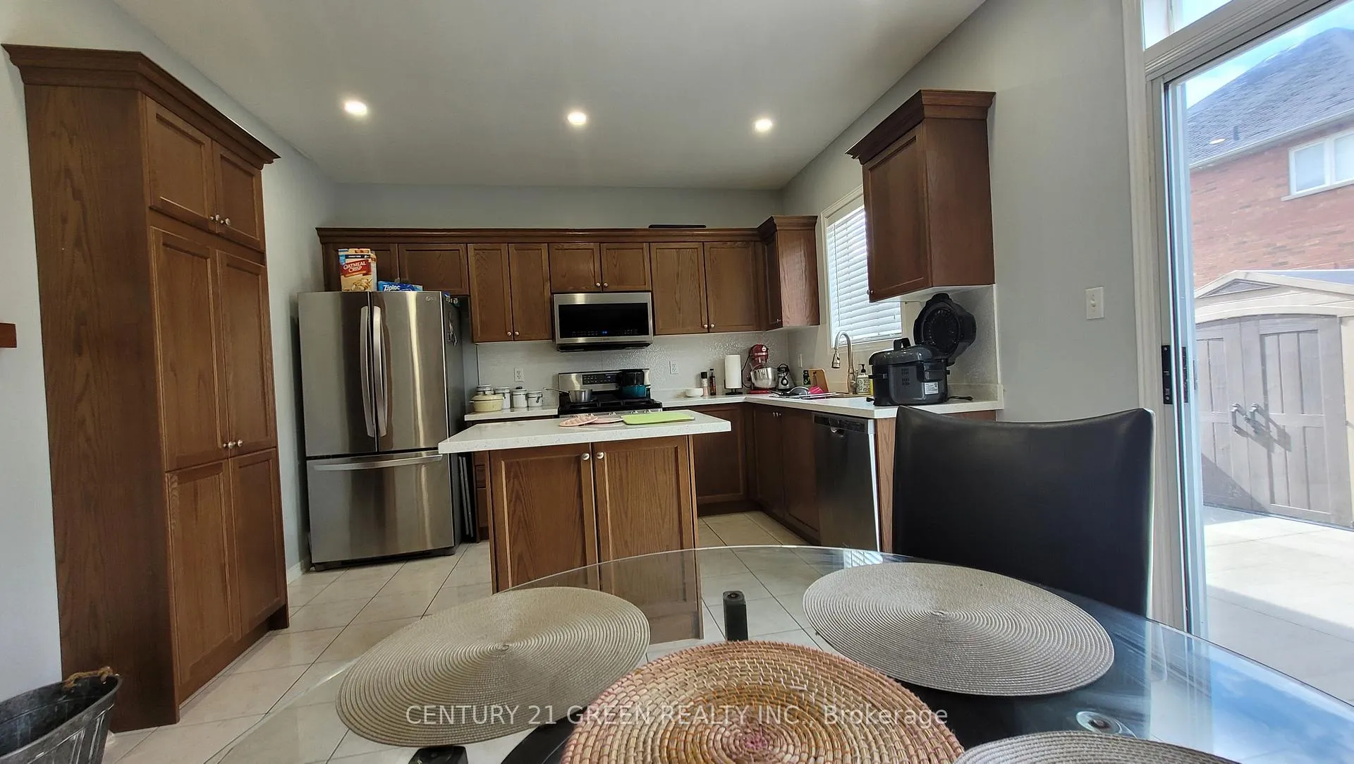 Photo 22 of 54 Cape Dorset Crescent, Brampton, Sandringham-Wellington — HOMEH