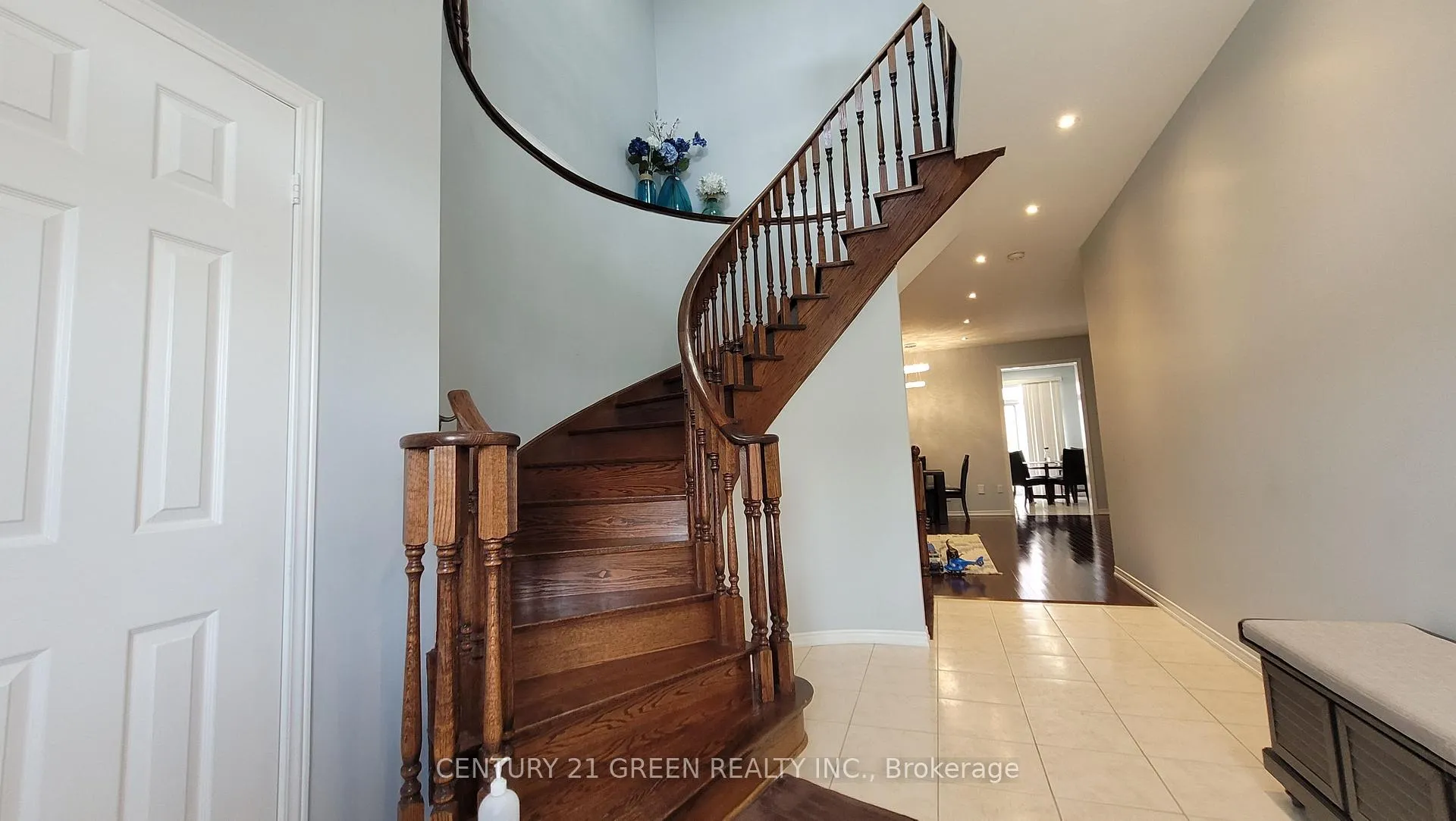 Photo 27 of 54 Cape Dorset Crescent, Brampton, Sandringham-Wellington — HOMEH