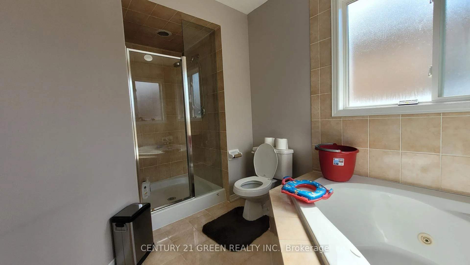 Photo 44 of 54 Cape Dorset Crescent, Brampton, Sandringham-Wellington — HOMEH