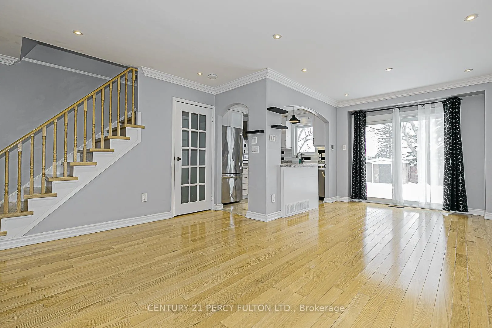 Photo 11 of 53 Miley Drive, Markham, Markville — HOMEH
