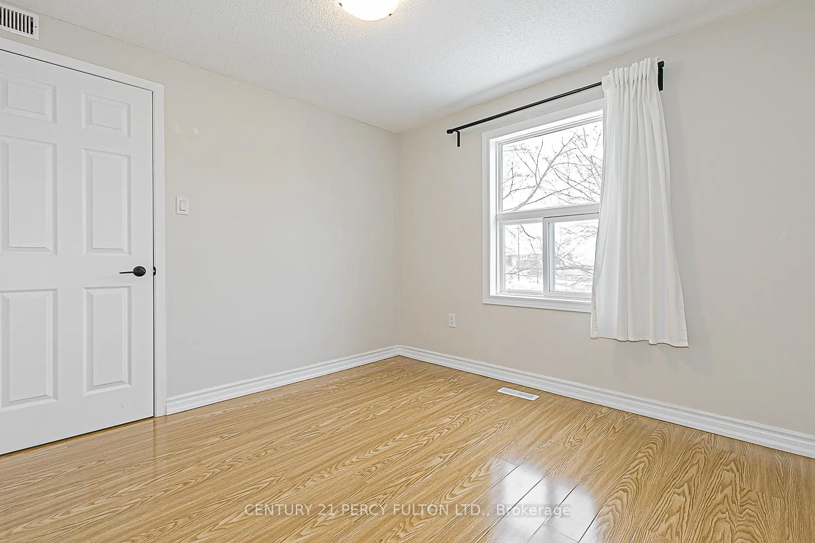Photo 28 of 53 Miley Drive, Markham, Markville — HOMEH