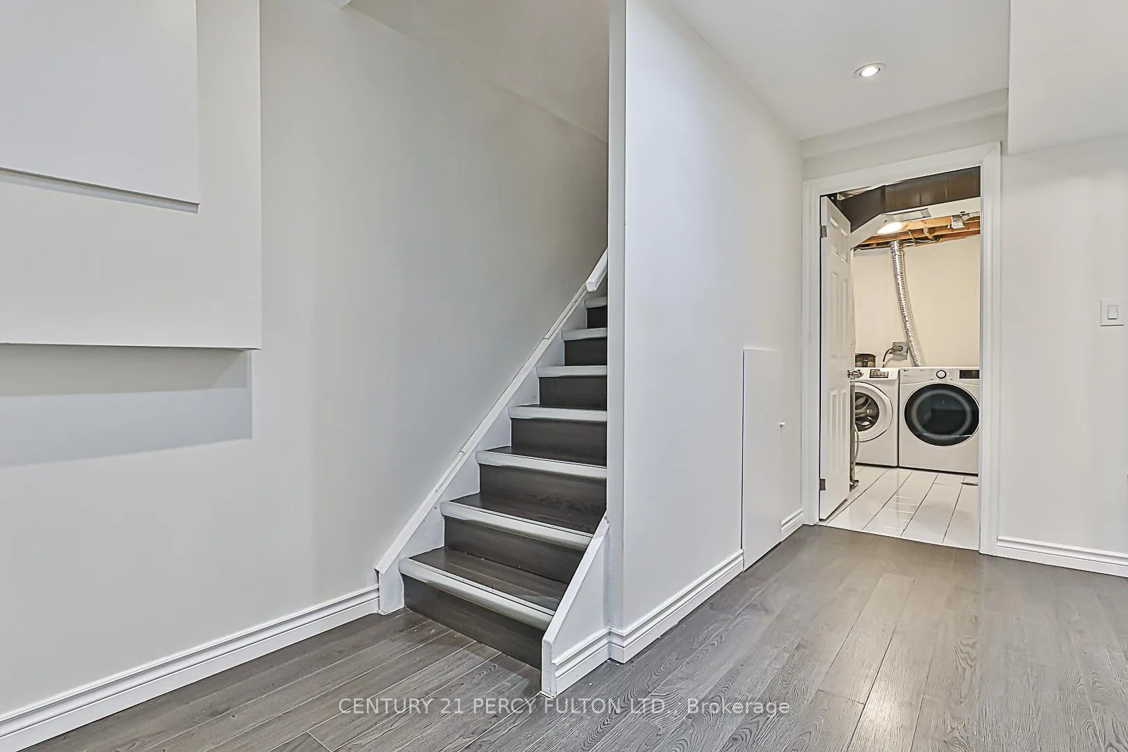 Photo 37 of 53 Miley Drive, Markham, Markville — HOMEH
