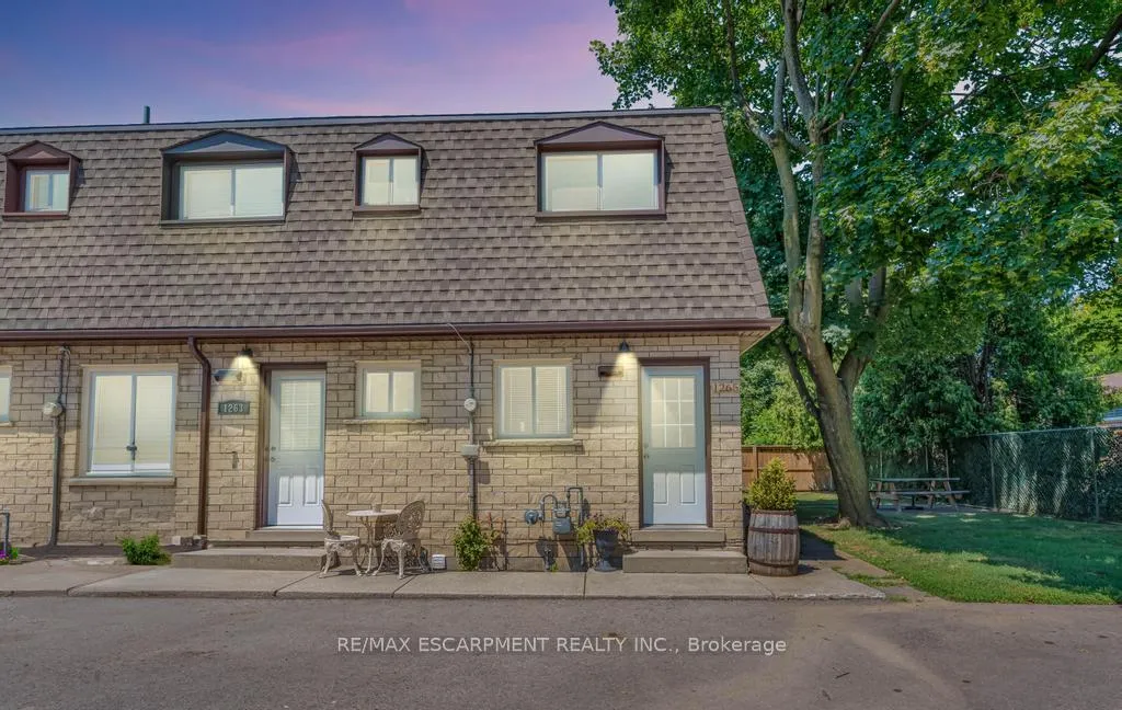 Photo 1 of 1265 Fennell Avenue E, Hamilton, Huntington — HOMEH