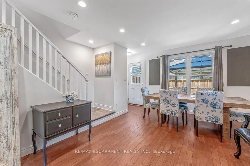 Photo 4 of 1265 Fennell Avenue E, Hamilton, Huntington — HOMEH