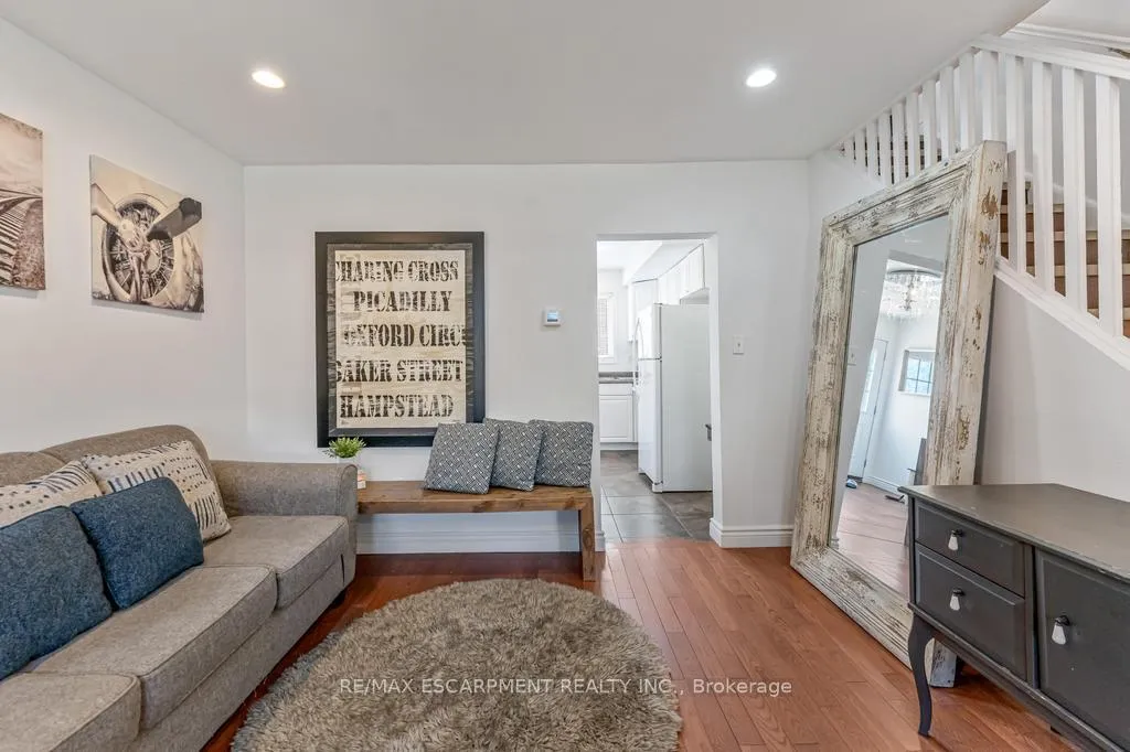Photo 6 of 1265 Fennell Avenue E, Hamilton, Huntington — HOMEH