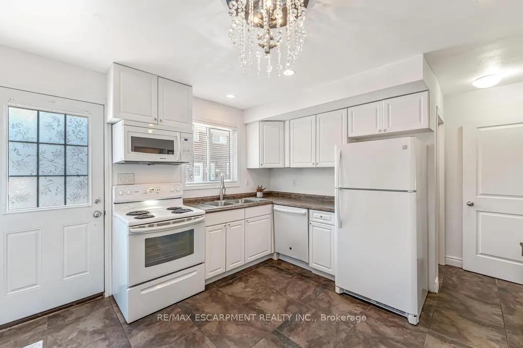 Photo 8 of 1265 Fennell Avenue E, Hamilton, Huntington — HOMEH
