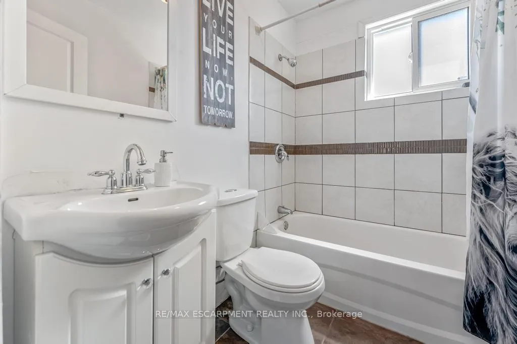 Photo 16 of 1265 Fennell Avenue E, Hamilton, Huntington — HOMEH