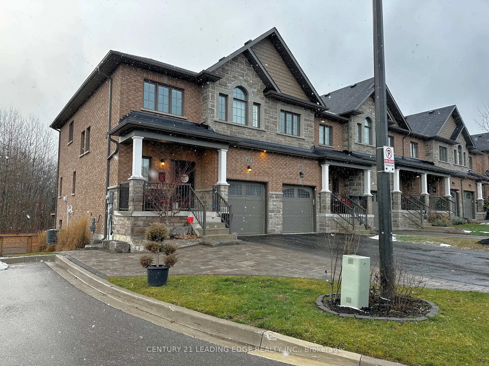 Front of 47 Gord Matthews Way