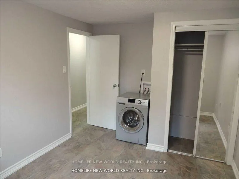 Photo 6 of Unit 3, 678 Bathurst Street, Toronto, Palmerston-Little Italy — HOMEH