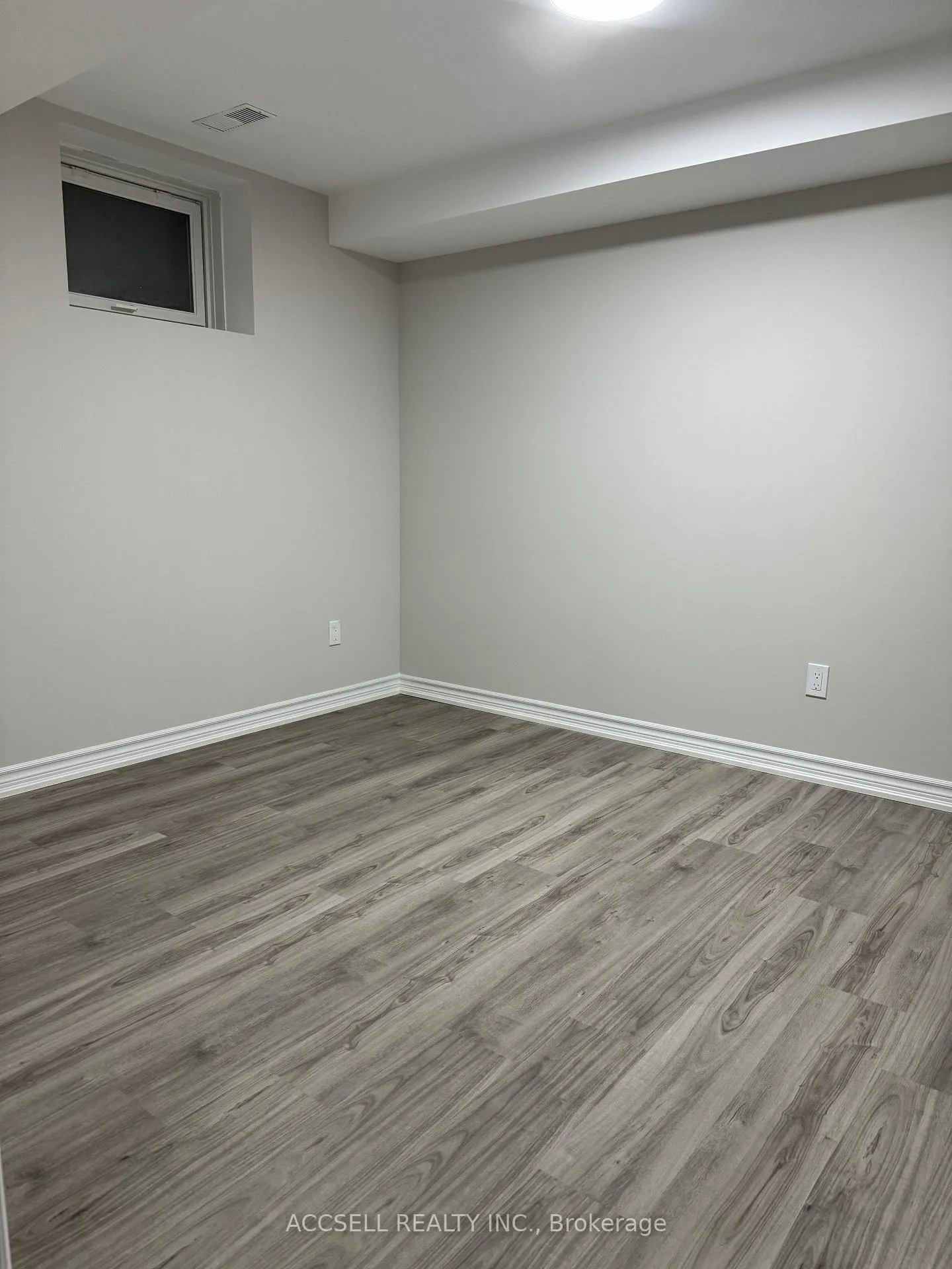 Photo 4 of Unit BSMT, 23 Catherine Drive, Barrie, Painswick South — HOMEH