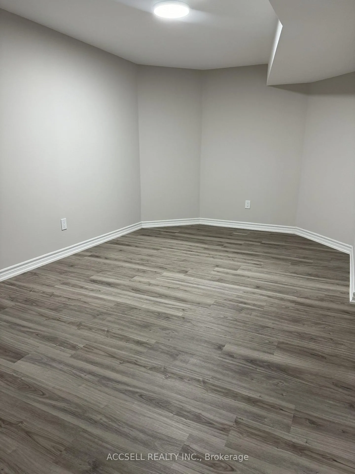 Photo 5 of Unit BSMT, 23 Catherine Drive, Barrie, Painswick South — HOMEH