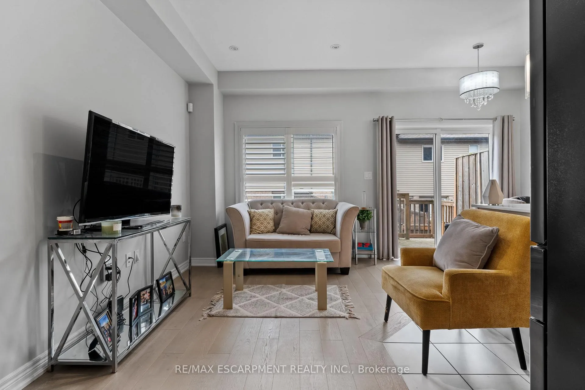 Photo 6 of Unit 20, 377 Glancaster Road, Hamilton, Villages of Glancaster — HOMEH