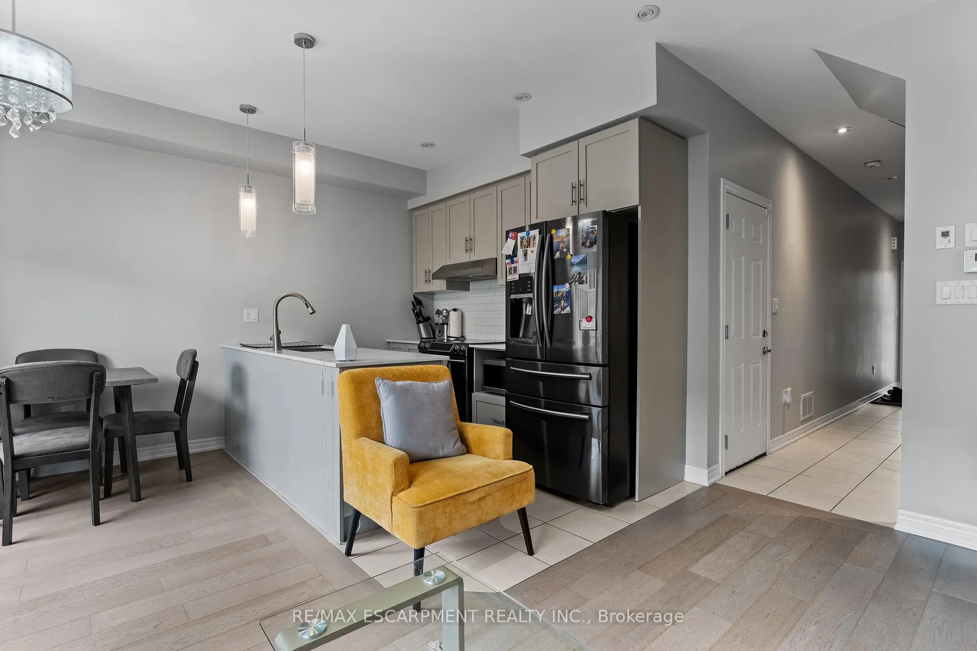 Photo 8 of Unit 20, 377 Glancaster Road, Hamilton, Villages of Glancaster — HOMEH