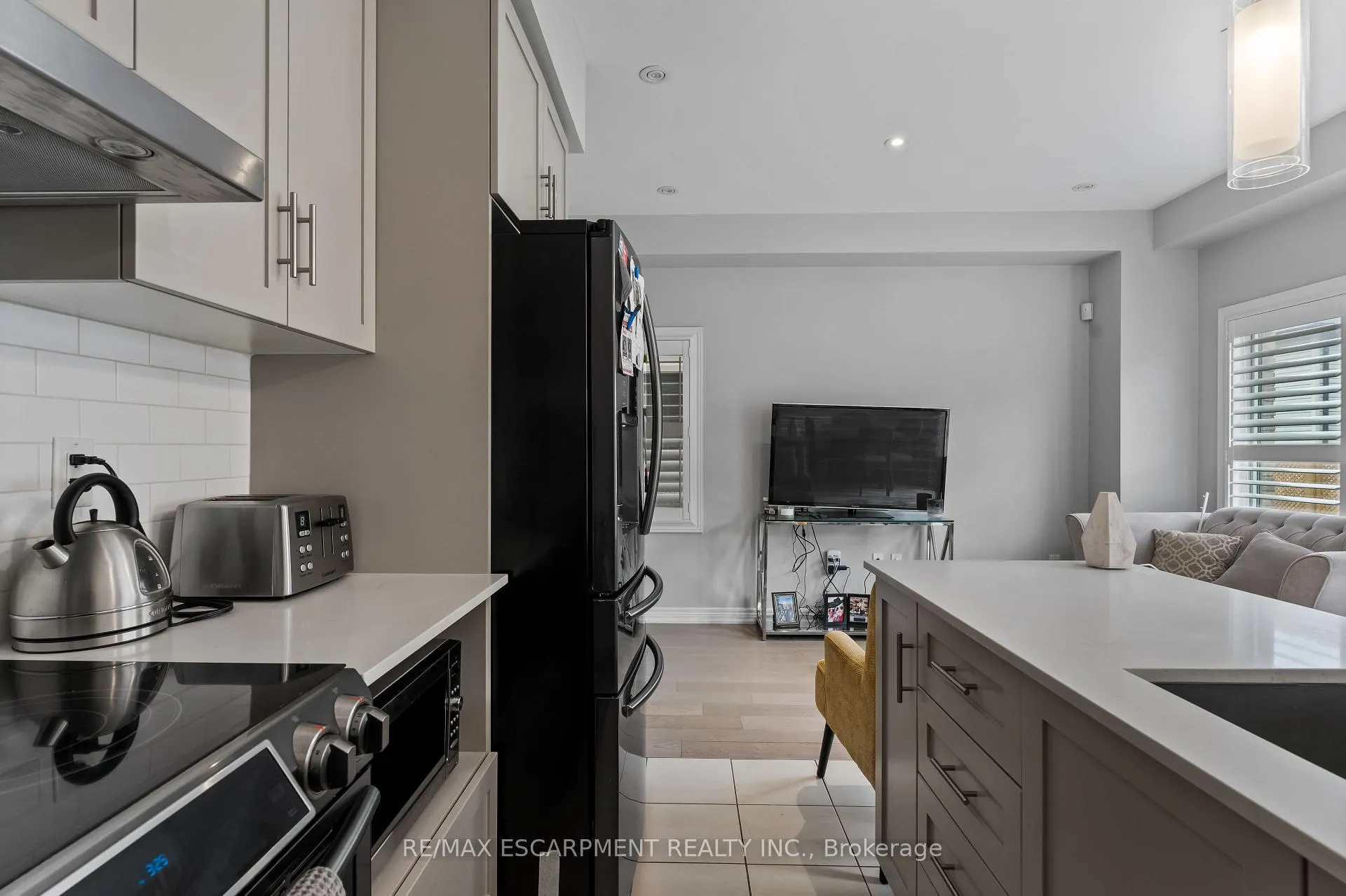 Photo 10 of Unit 20, 377 Glancaster Road, Hamilton, Villages of Glancaster — HOMEH