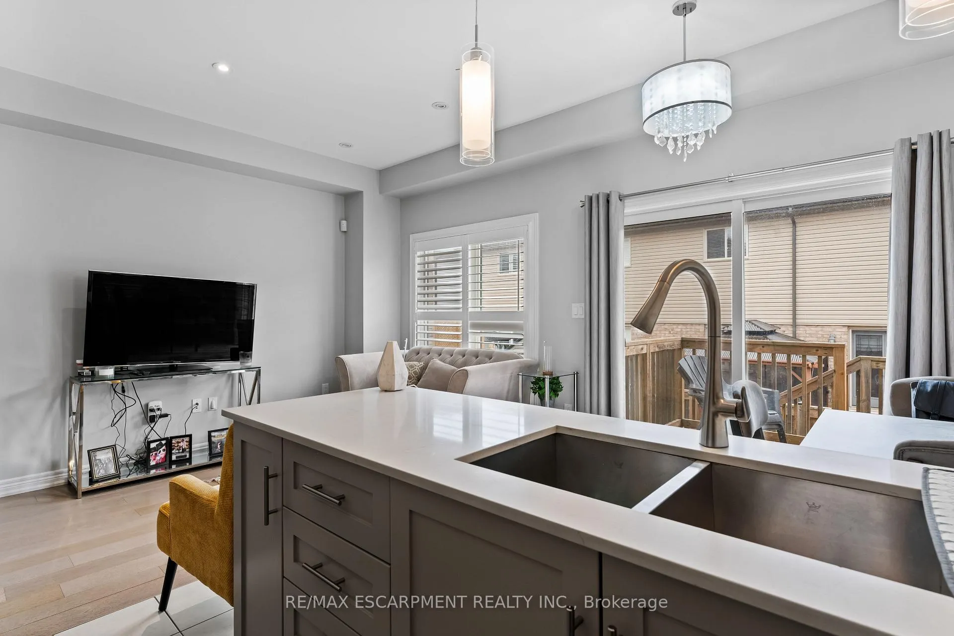 Photo 11 of Unit 20, 377 Glancaster Road, Hamilton, Villages of Glancaster — HOMEH