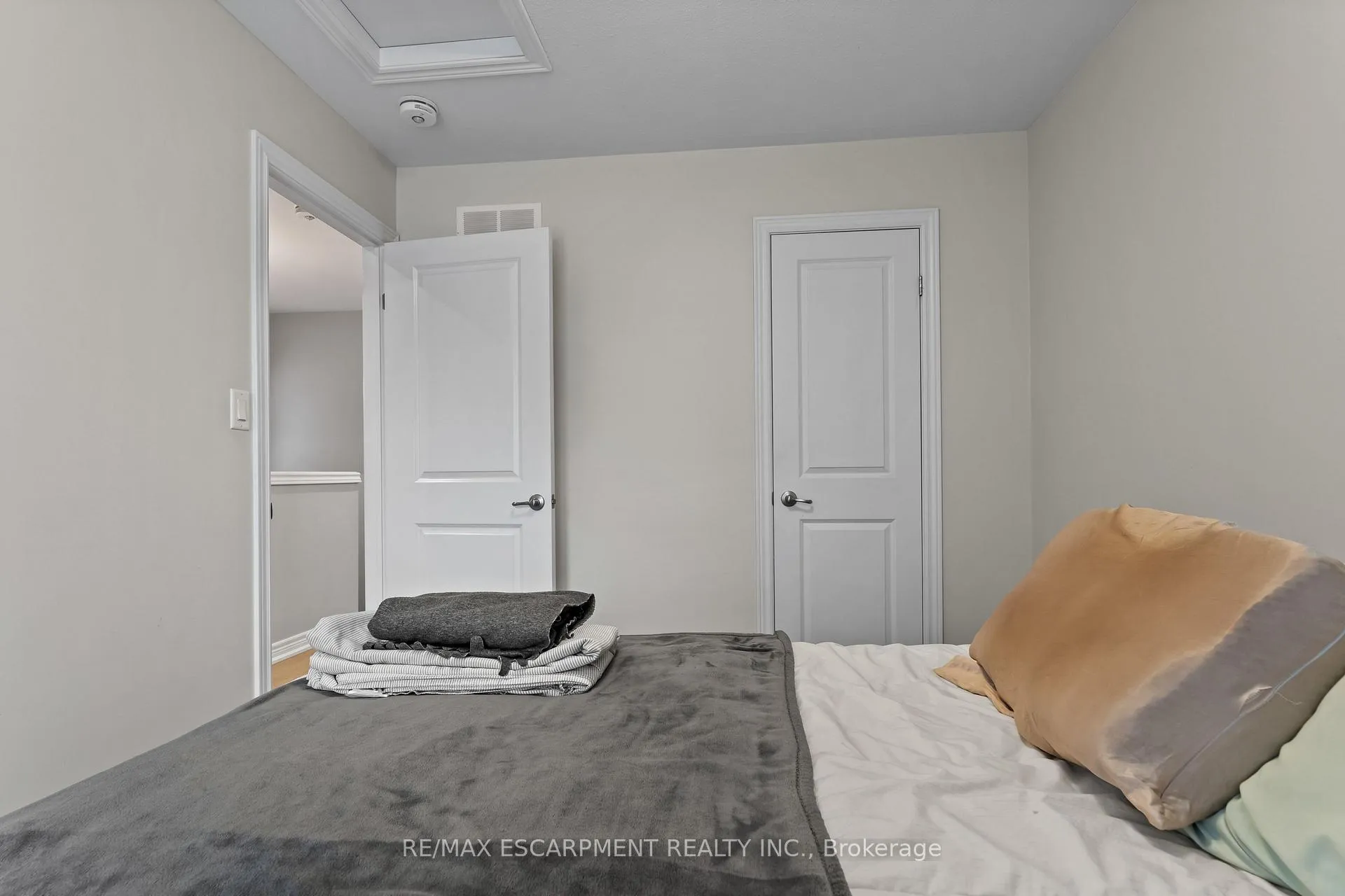 Photo 18 of Unit 20, 377 Glancaster Road, Hamilton, Villages of Glancaster — HOMEH