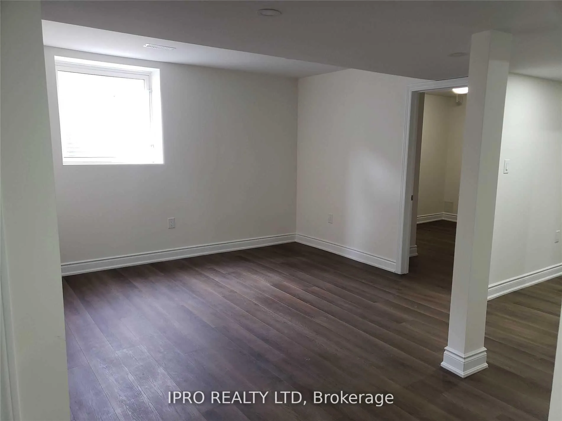 Photo 3 of 45 Royal Links Circle, Brampton, Vales of Castlemore North — HOMEH