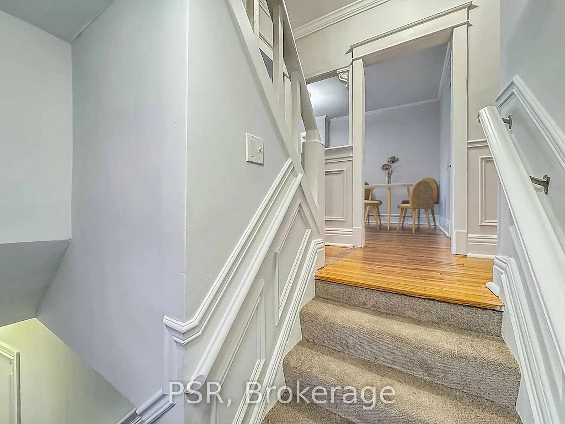 Photo 3 of Unit Upper, 79 Wembley Drive, Toronto, Woodbine Corridor — HOMEH