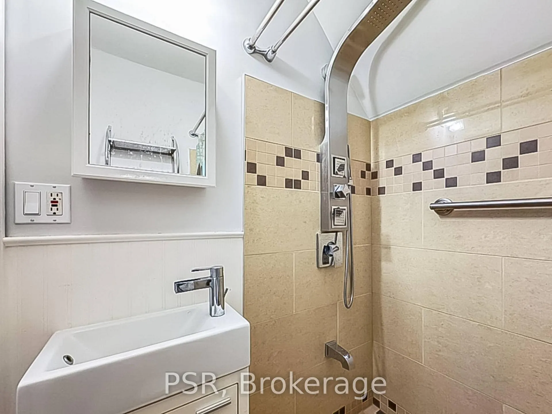 Photo 23 of Unit Upper, 79 Wembley Drive, Toronto, Woodbine Corridor — HOMEH