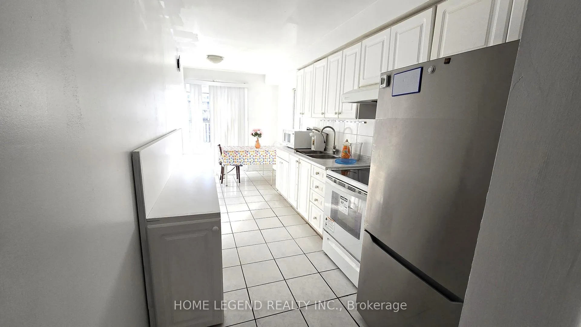 Photo 3 of 3 Merry Brook Lane, Markham, Milliken Mills West — HOMEH