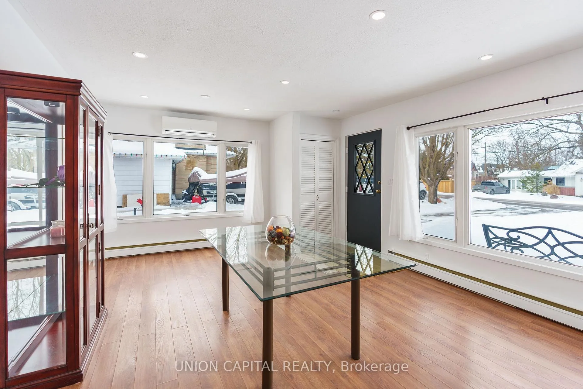 Photo 4 of 43 Faris Avenue, King, Nobleton — HOMEH